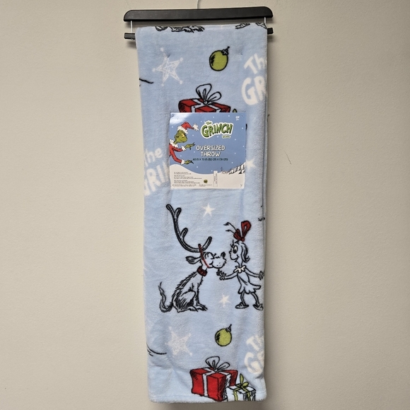 The Grinch Dr. Seuss Oversized Throw Blanket Cindy Lou Who Max Christmas Blue